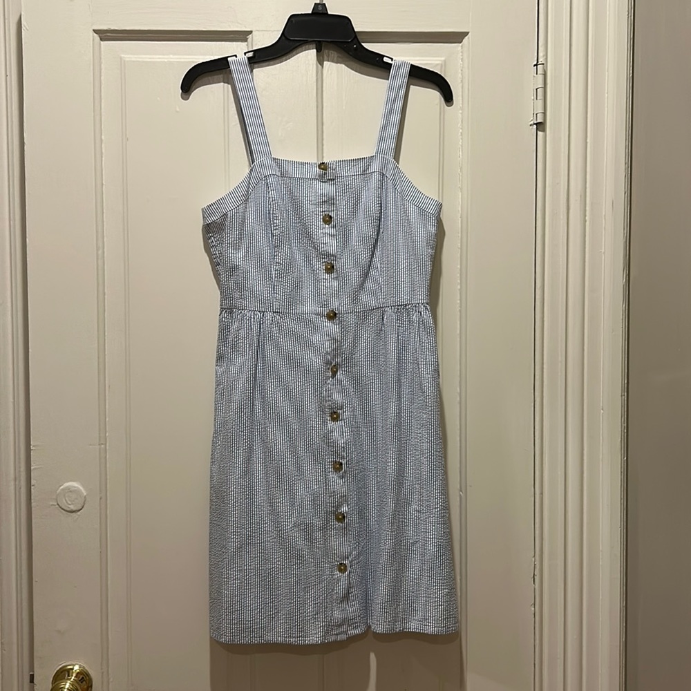 Jcrew seersucker sleeveless dress size 4 blue and white